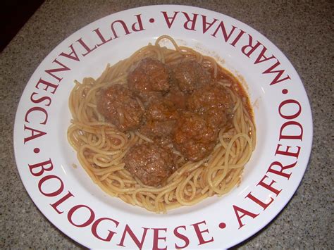 Budget Bites: Farmstyle Spaghetti and Meatballs