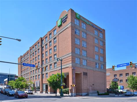 Budget Hotels in Buffalo, NY Holiday Inn Express Buffalo