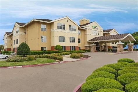 Budget inn suites dallas tx. Home. Budget Suites of America Loop 12 Dallas. Share. 10222 WALTON WALKER BLVDDALLAS, TX 75220. 12143578420. WebsiteEmailSaveDirections. Distance From Key Points of Interest. Dallas Love Field Airport: 2.56 miles. Kay Bailey Hutchison Convention Center: 8.27 miles. 
