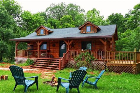 Buffalo Lodge - Cabins for Rent in Calmar, Iowa, United States