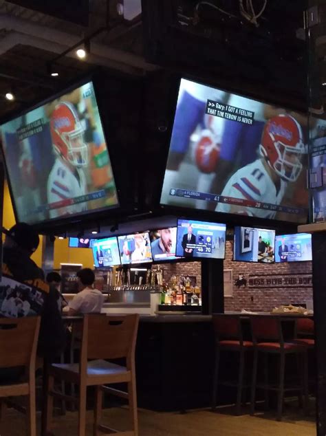 Buffalo Wild Wings - Braintree, MA - Yelp