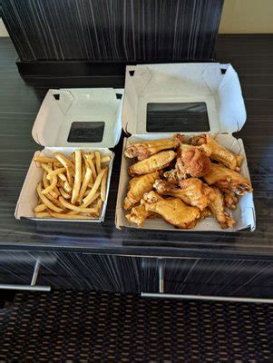 Buffalo Wild Wings - Marion, IL - Yelp