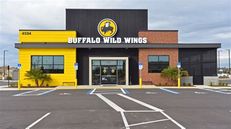 Buffalo Wild Wings posts snarky tweet amid lawsuit over boneless wings: ‘It’s true’
