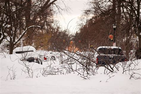 Buffalo blizzard deaths: 34 dead, teams search for …