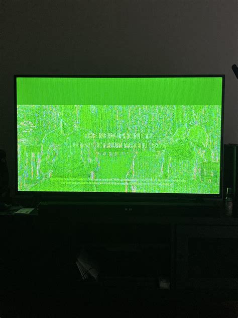 Bug Stuck Behind TV Screen : r/techsupport - reddit.com