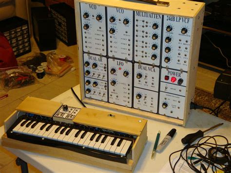 Build Your Own Moog Synthesizer with the Modular Werkstatt DIY