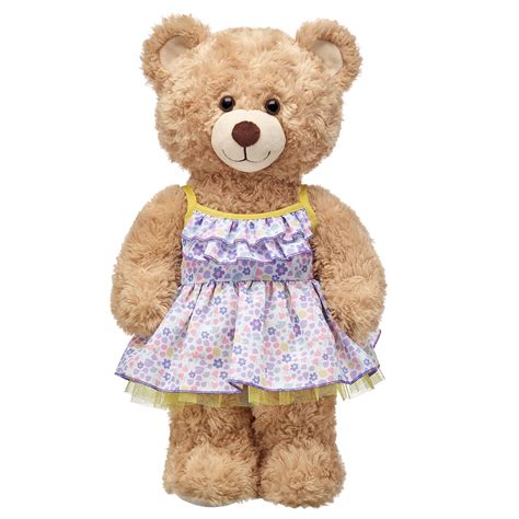 Build a bear dresses. Young bears are called cubs. Cubs are normally born while the mother is still in hibernation. They usually weigh between 8 and 12 ounces when they are born. There can be anywhere b... 