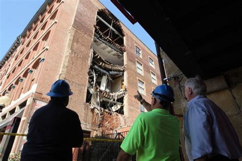 Building collapse in north St. Louis City Sunday