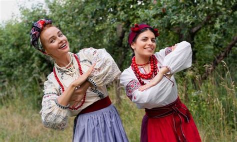 Bulgaristan kıyafetleri