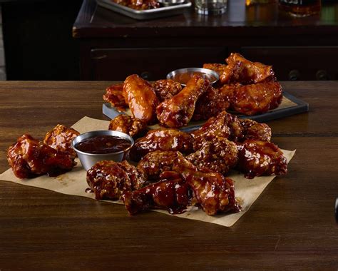 Bulleit bourbon bbq. Aug 16, 2023 · On Wednesday, Aug. 16, 2023, Buffalo Wild Wings said it is bringing back the popular Hot BBQ sauce for a limited time and introduced the new Bulleit Bourbon BBQ sauce. (Photo provided by Buffalo ... 