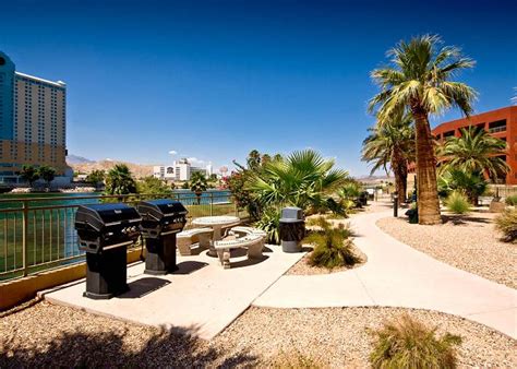 Bullhead city rentals. VISTA CREEK. 2220 Cougar Dr. Laughlin, NV 89029. $746 - 1,196 1-3 Beds. VINTAGE AT LAUGHLIN. 2250 Cougar Dr. Laughlin, NV 89029. $651 - 1,041 1-2 Beds. Find your perfect pet friendly rental on Apartments.com. Discover 59 Bullhead City apartments for rent that welcome your furry friends with open arms. 