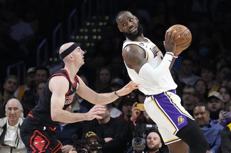 Bulls spoil LeBron’s return with 118-108 win over Lakers