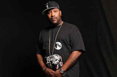 Bun b. Bun B was hugely influential to countless artists from coast to coast, and he remains one of the busiest emcees in the game: collaborating with many rappers, grinding in the studio and on the road, and even working as a guest lecturer at Rice University. Trill OG: The Epilogue is his fourth solo album (following Trill, II … 