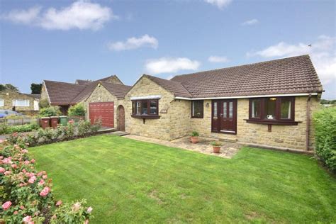 Bungalows for sale in West Yorkshire - Your Move