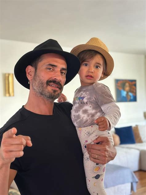 Burak Yamant&uuml;rk - Wikipedia