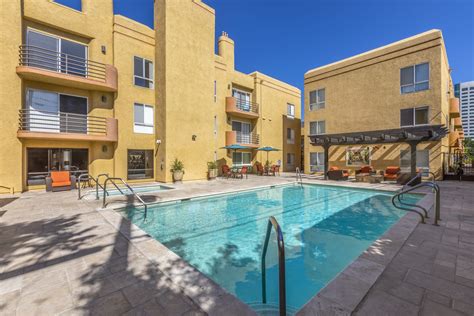 Burbank luxury apartments. Things To Know About Burbank luxury apartments. 