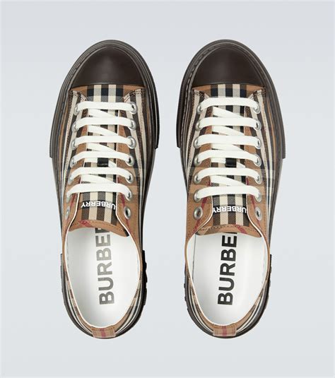 Burberry Vintage Check Sneakers: A Timeless Investment for Fashion Enthusiasts