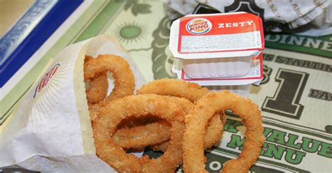 Burger king onion ring sauce. Start by heating your oven to 425F. Spray your baking sheet with non-stick spray or parchment paper. Follow the steps for the batter and panko coating. Then, spray the rings with cooking spray for even browning and crispiness. Bake for around 10 minutes, flip, and bake for another 5 minutes. Serve immediately. 