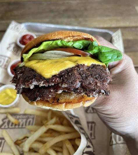 Burgers tulsa. Are you a fan of fast food, but also looking for great value? Look no further than Burger King’s value menu. With a wide range of delicious options at affordable prices, Burger Kin... 