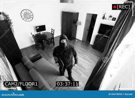 Burglar caught on camera inside L.A. home
