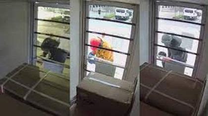 Burglar disguised as deputy attempts to break into Westwood shop