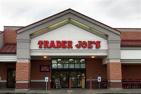 You can count on Trader Joe's in Burien to serve up the freshest and tastiest food in town. Directions. Recommended For You. Nearby Places. Armoire Chocolat. Burien Lake View(0.8 mi) B & E Meats & Seafoods. Burien Lake View(0.89 mi) Countryside Cafe. Colby View(0.95 mi) Mawadda Cafe.
