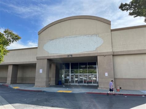 Burlington signs lease for big San Jose store site in retail expansion