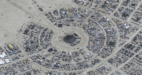 Burning Man flooding strands tens of thousands at Nevada site; authorities are investigating 1 death