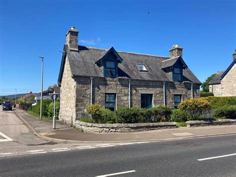 Burnside Cottage 【 MAR 2024 】 House in Brora, United Kingdom