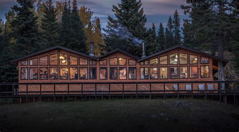 Burntwood Lake Lodge - CanadianLodges.com