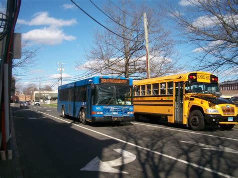 Bus Danbury - New York from $14 Lolomove