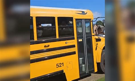 Bus Driver Refuses To Let Students Off