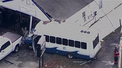 Bus crashes into building in Hyannis