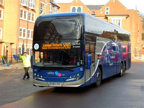 Bus from Oxford to London with megabus