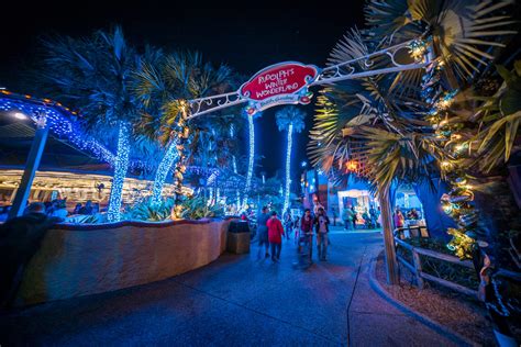 Busch gardens christmas. Is Busch Gardens Open on Christmas Eve and Christmas Day? Busch Gardens Tampa Bay is open on both Christmas Eve and Christmas Day. Christmas Eve hours: 9:00 … 