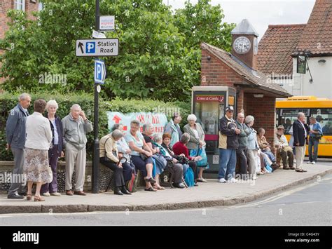 Buses in Holt in Norfolk - View Bus Services and Stops