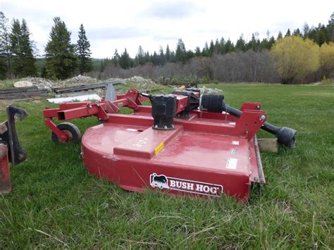 Bush Hog 3226 QT Loader. Runs &amp; operates smoothly. It is currently on a Case 970 so it can be operated.. 