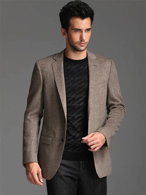 Business casual suit. Find a great selection of Men's Suits & Separates at Nordstrom.com. Explore suits for all occasions, in a wide range of fits. Shop from top brands like BOSS, Ted Baker, Peter MIllar, and more. 