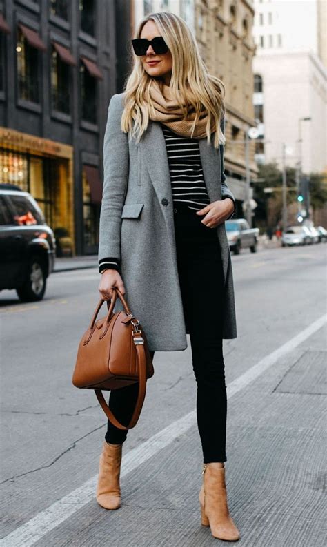 Business casual winter outfits. 