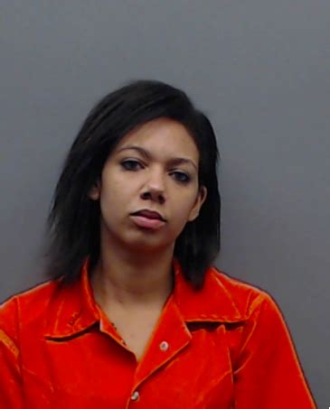 Busted mugshots tyler tx. TYLER, Texas (KLTV) - Tyler police are investigating after a dead body was discovered near an apartment complex on Tuesday afternoon. On Tuesday night, Tyler police identified the person who is suspected in the crime. A murder warrant was issued for Jamaurea Jermaine Britton, 19, of Tyler. He has been booked into the Smith County Jail on a ... 