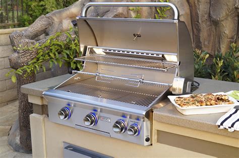 Buy grill. Enjoy cooking outdoors over an open flame powered by gas, charcoal or pellet heat. There are also specialized smoker grills for slow-cooking flavorful meats. If convenience and … 