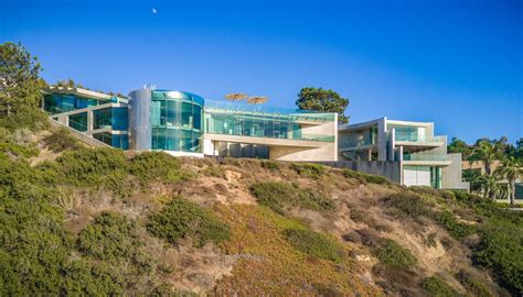 Buy house la jolla. In September 2023, homes to buy in La Jolla Shores spent an median 79 days on the market, a same September 2022 last year. ... How much money should I make to buy a house in La Jolla Shores San Diego, CA? In September 2023, La Jolla Shores homes were listed to buy for a median price of $4.92M, with 25% down you would need … 