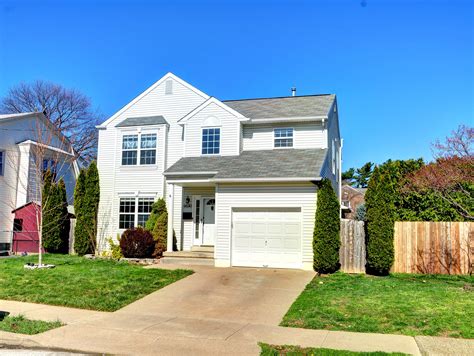 Buying a home in philadelphia. If you have your sights set on buying a home in Philadelphia, you’re in the right place. Buying a home is a location-specific endeavor, and, like buying in other … 