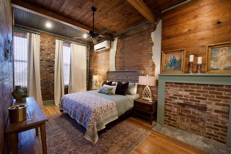 Buzzards roost laurel ms. 16 Mar 2024 - Room in boutique hotel for $364. Located in the center of Downtown Laurel, Mississippi, the Buzzard’s Roost Inn is a one-of-a-kind place to stay. Relax in one of our Crescent Line... 