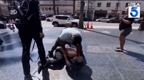 Bystanders intervene when man exposes himself on Hollywood Walk of Fame