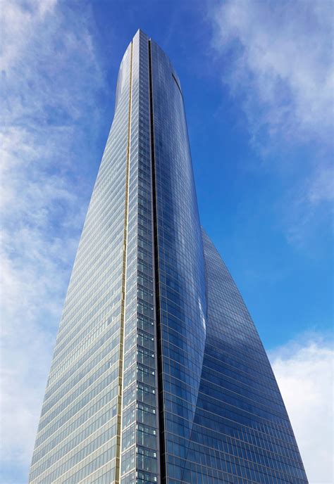 César Pelli Architecture and Design Photos Architectural Digest