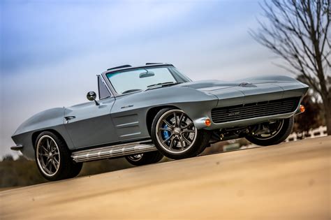 Dec 28, 2015 · 1967 Chevrolet Corvette Coupe. This ’67 Sting Ray Coupe body is mounted on a Street Works tube chassis built to accept Corvette C4 four-wheel independent suspension and brakes. Under the Stinger hood is an upgraded 427 High Output LS7 engine fitted with a Magnuson-Eaton supercharger and produces an astounding 815 hp. . 
