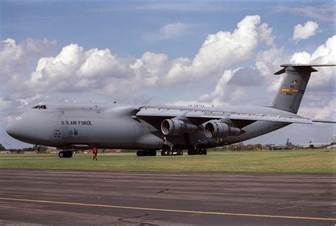 C5 Aircraft Photos and Premium High Res Pictures - Getty Images