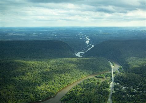 C71-1569, AEROPLANE VIEW OF, DELAWARE WATER GAP, PA.