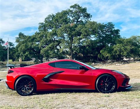 C8 With & Without ZZ3 Engine Appearance Package